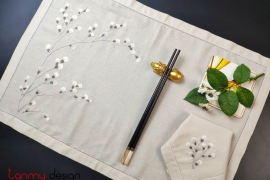 Placemat & Napkin set -spring bud embroidery